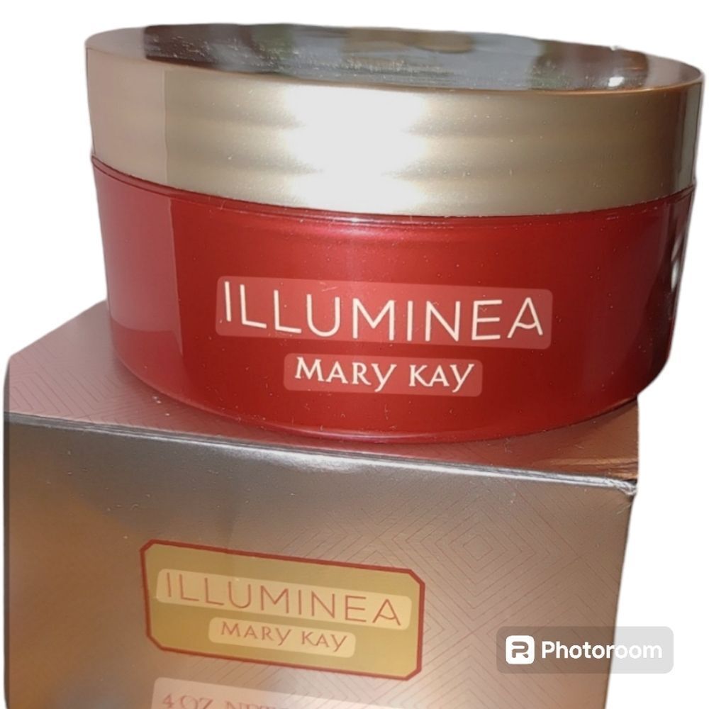 ILLUMINEA💋, Body Soufflé by Mary Kay. Made in the "USA" Limited Edition